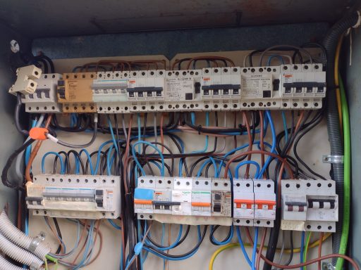 si tienes un cuadro así llámame